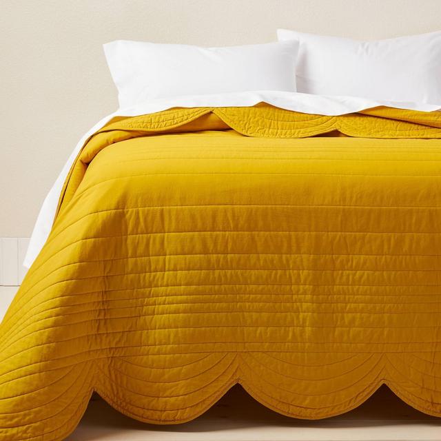 Full/Queen Scalloped Edge Quilt Gold - Opalhouse™ designed with Jungalow™