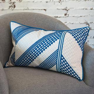 Niles Pillow