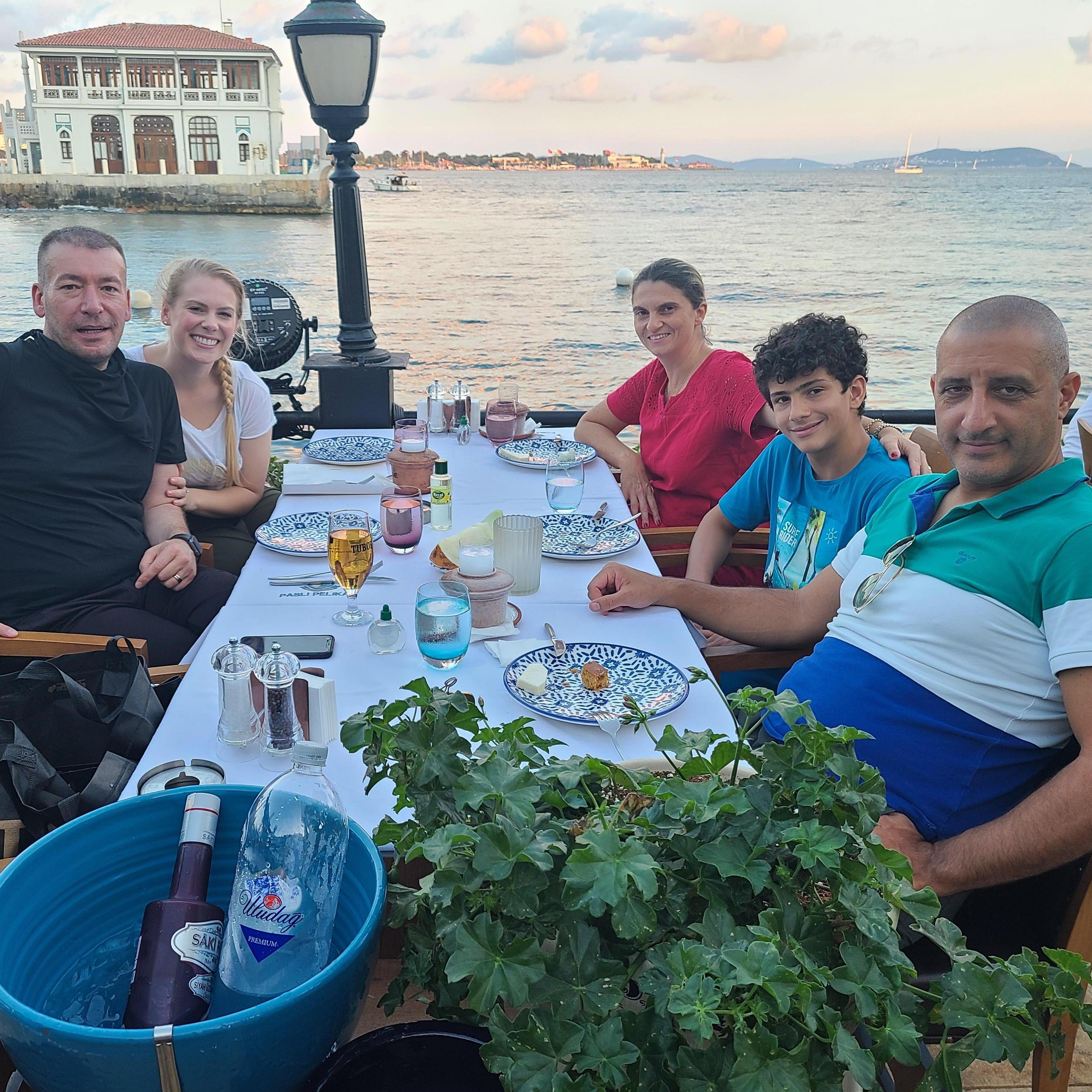 Istanbul: Fish restaurant with the besties