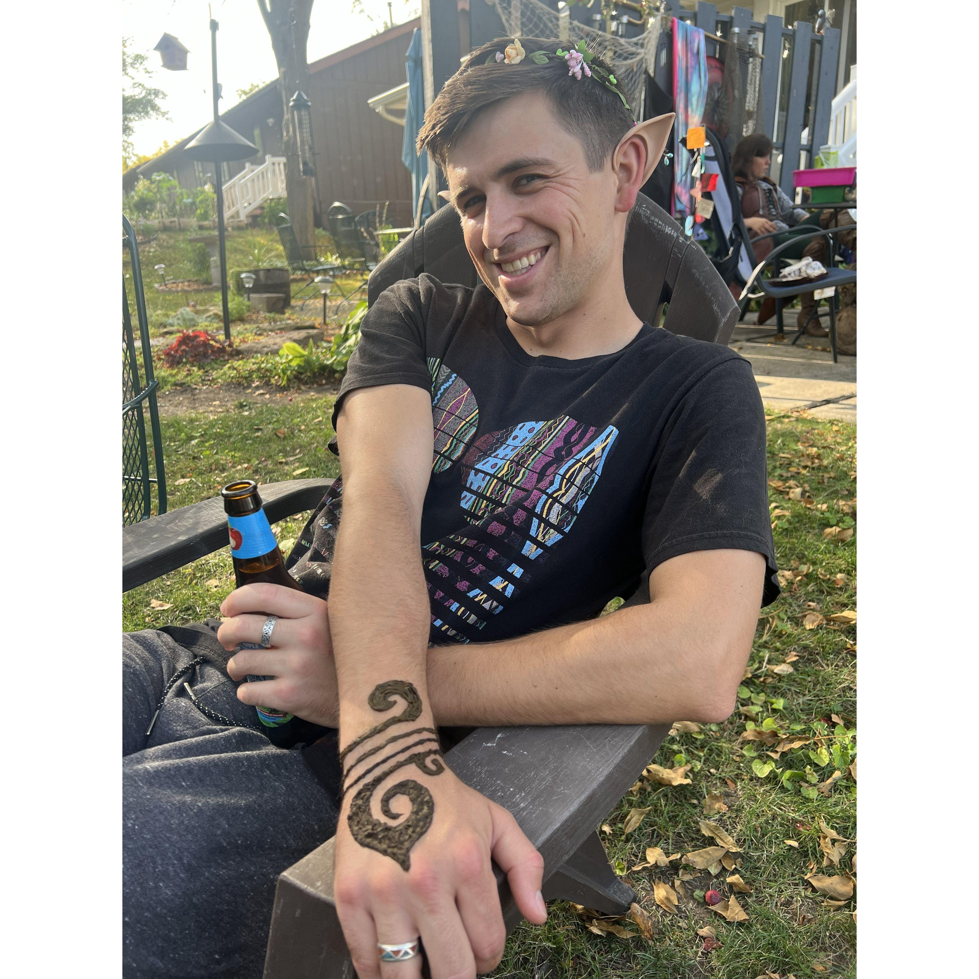 2023 - one of many afternoons spent w/ our next-door neighbors + their kiddos (we got very lucky with our....immediate...neighbors... iykyk).