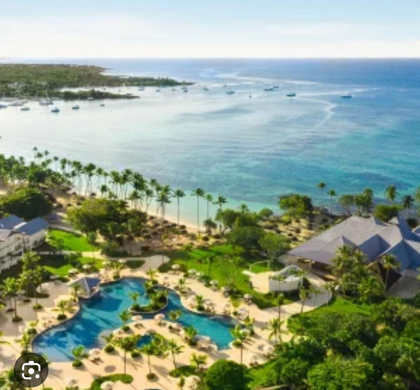 The Wedding Website of Diana Alban and Reggie Lopez