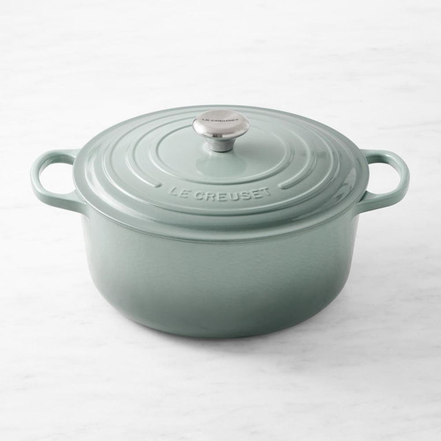 Le Creuset Signature Enameled Cast Iron Oven 7 1/4-Qt., Sea Salt