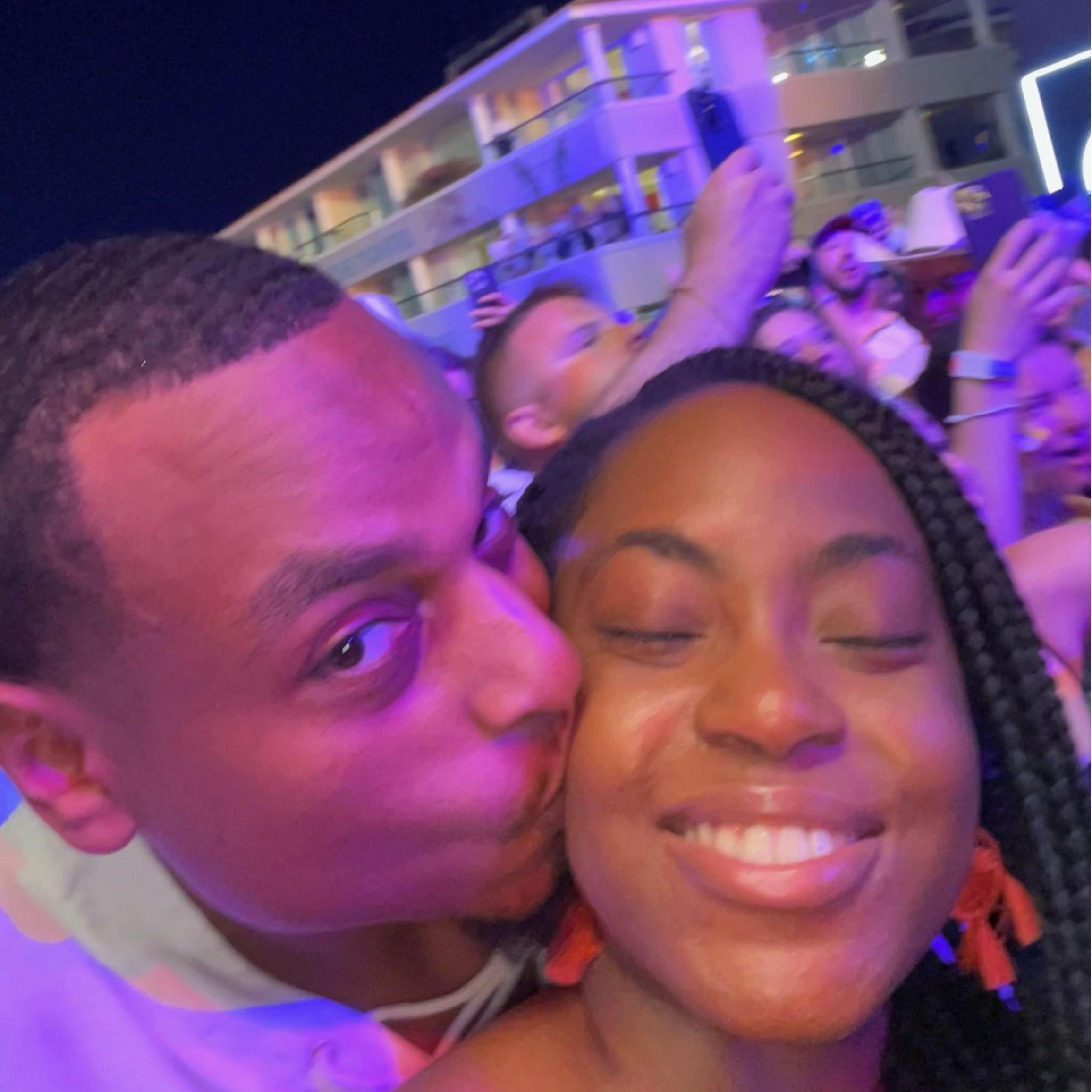 First trip to Mexico! "Hey Siri, play "Marry You" by Bruno Mars