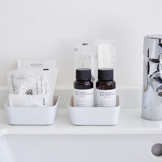 Tower Vanity Square Tray