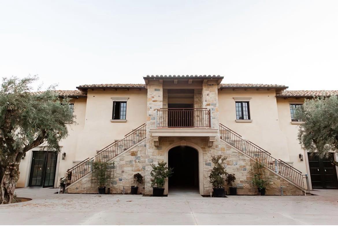 The Wedding Website of Alyssa Chavez and Zach Brogden