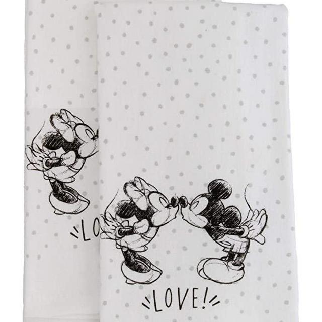 Disney 100% Cotton Kitchen Towels, 2pk-Soft and Absorbent Decorative Kitchen Towels Perfect for Drying Dishes and Hands-Machine Washable Kitchen Towel Set, 16 x 28 inches - Minnie and Mickey Kissing