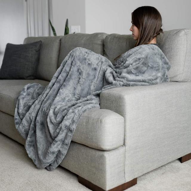 GRACED SOFT LUXURIES Softest Warm Elegant Cozy Faux Fur Home Throw Blanket (Solid Gray, Large 50" x 60")