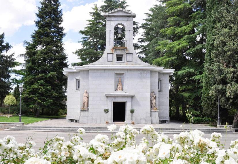 The Wedding Website of Luisa Rodriguez and John Carr