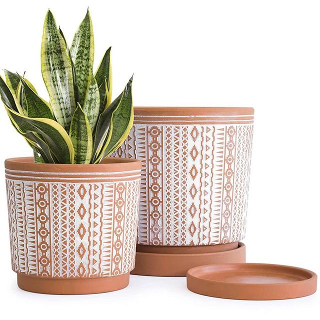 Set of 2 Terracotta Pots, 6.5 Inch & 8.2 Inch, Planter Pots for Plants with Drainage Holes and Saucers, Terracotta/White, Medium, 34-958-A-1