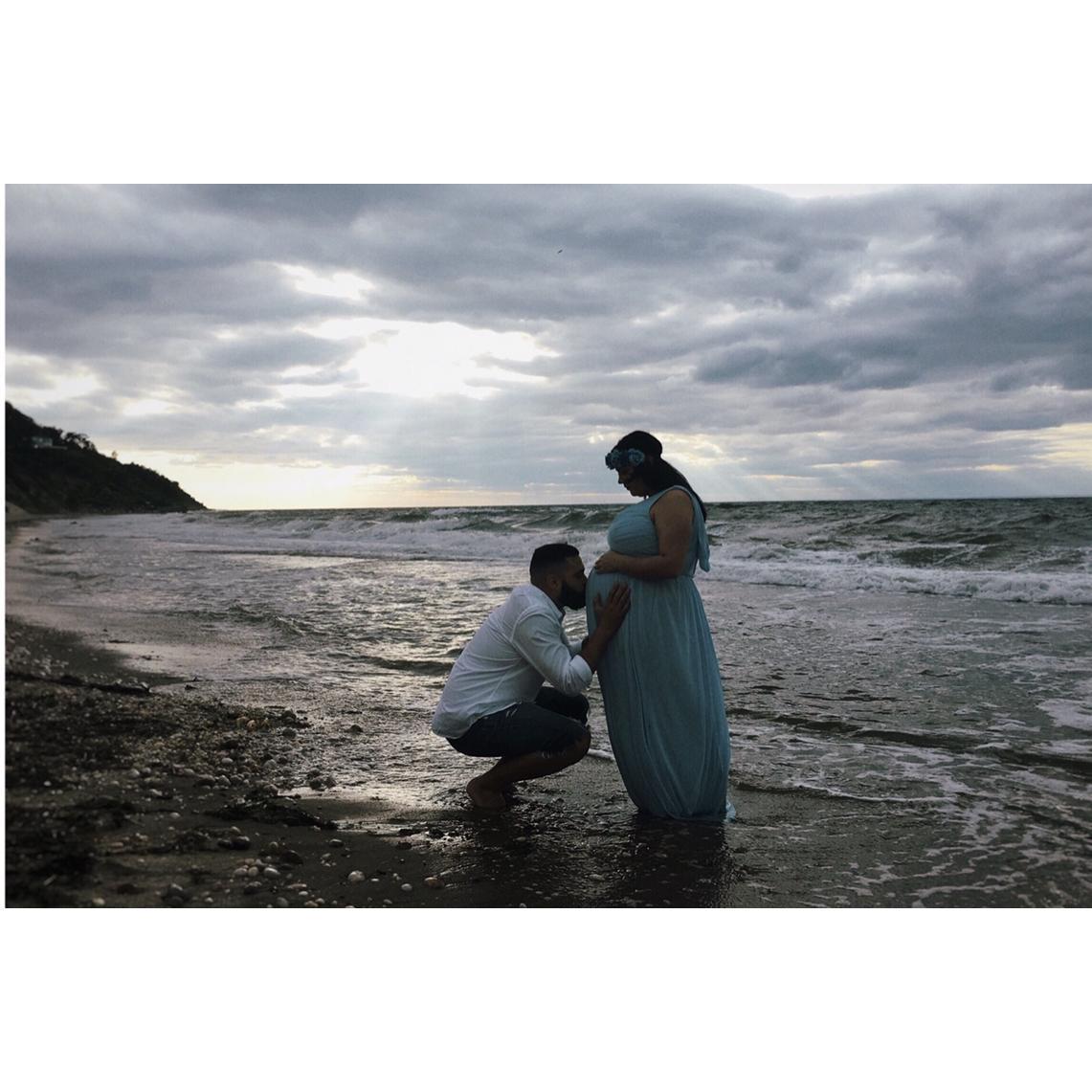 JAXON MATERNITY SHOOT
SOUND BEACH, NY