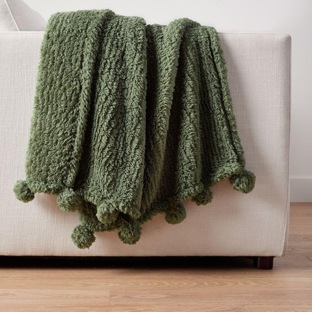 Cozy Pom Pom Throw, 50 x 60 ", Evergreen
