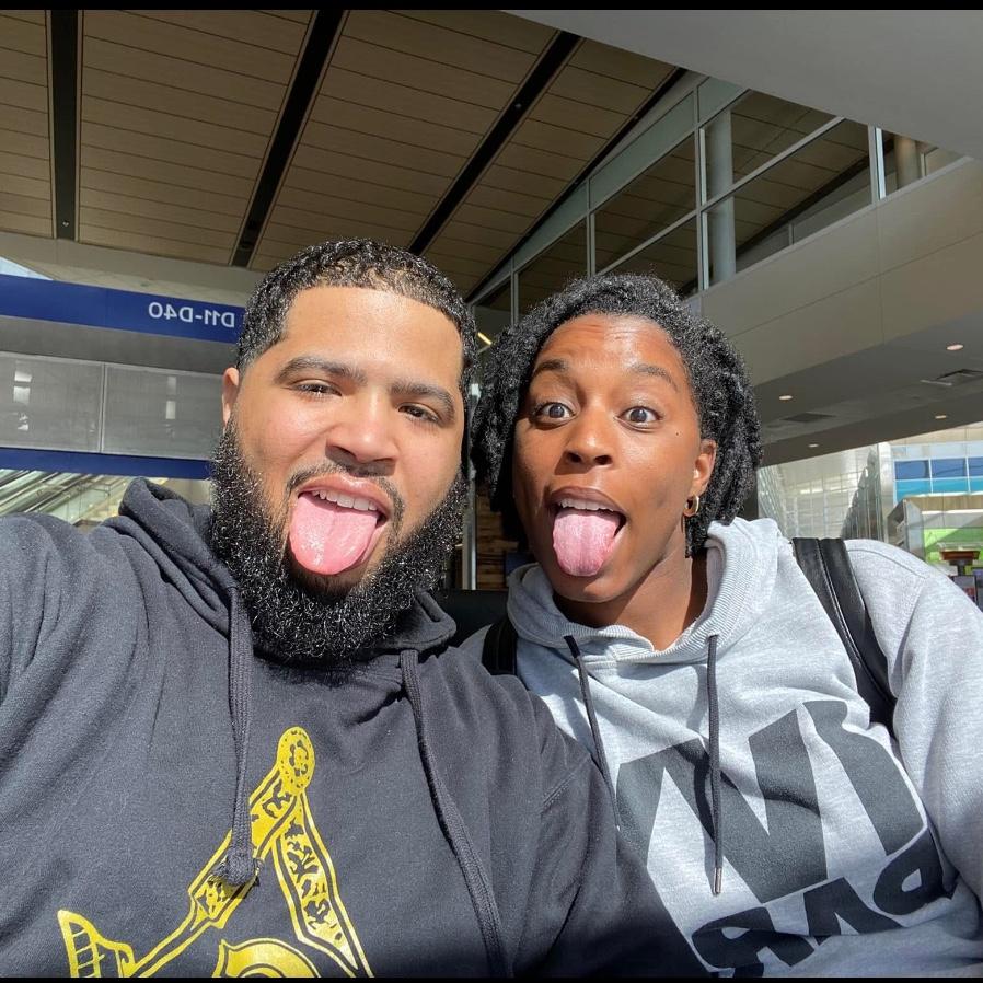 Catching flights & feelings!