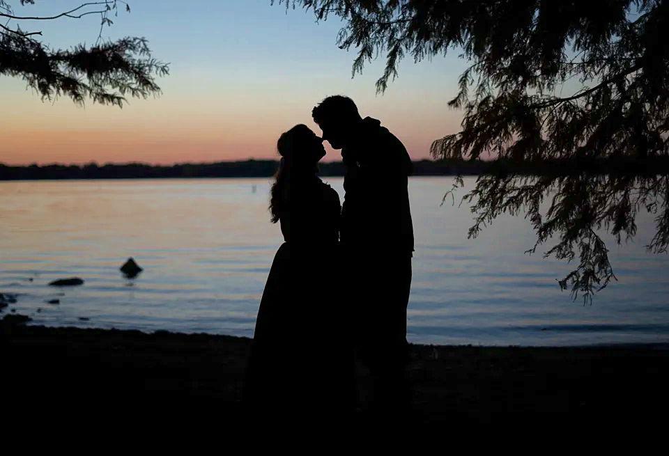 The Wedding Website of Alexander Younker and Madeleine Edmondson