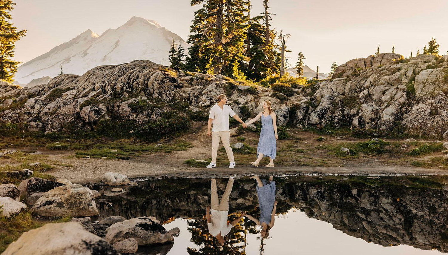 The Wedding Website of Lindsey Pogue and Mitch Bouma