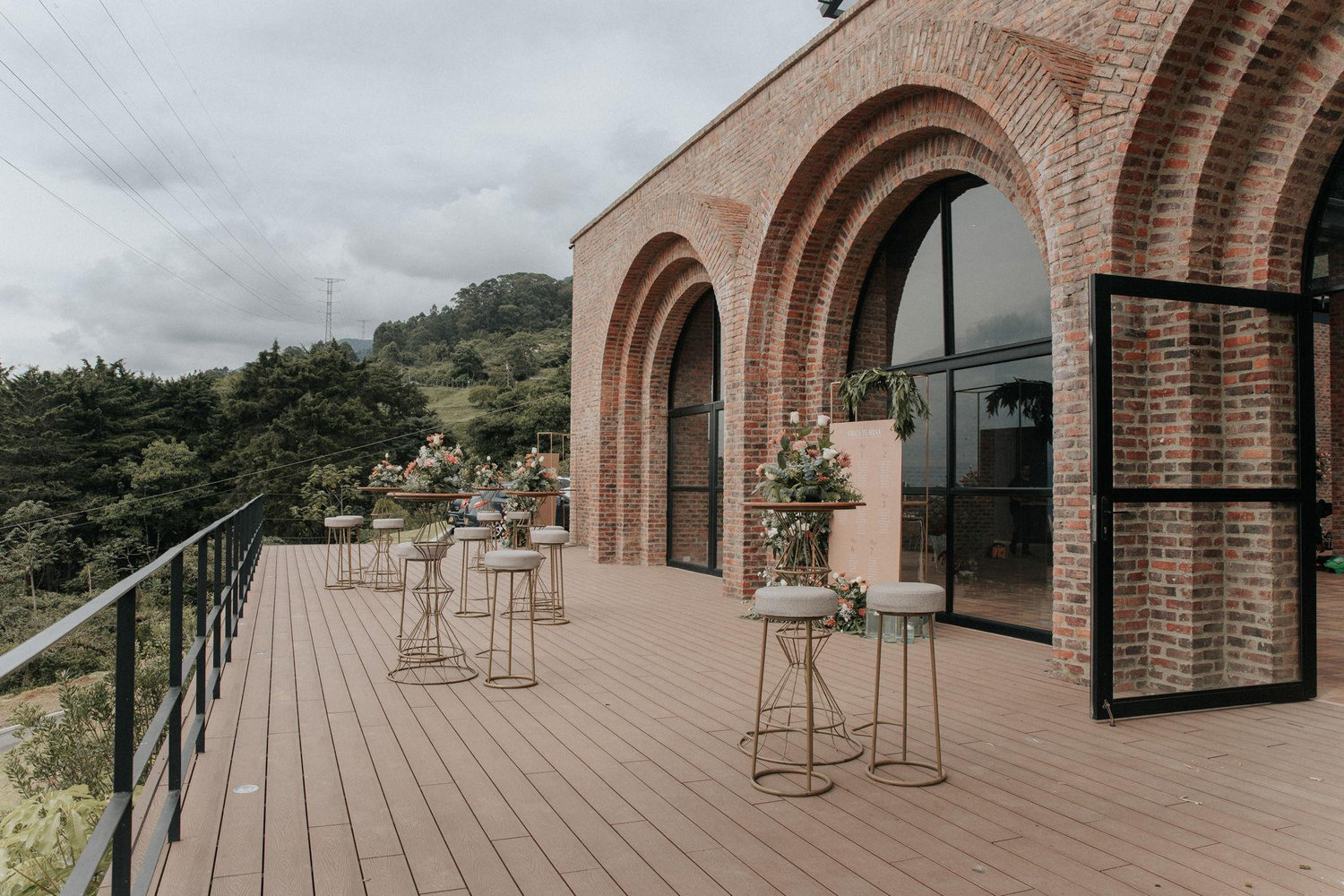 The Wedding Website of Eva Kilzi and Andres Herrera