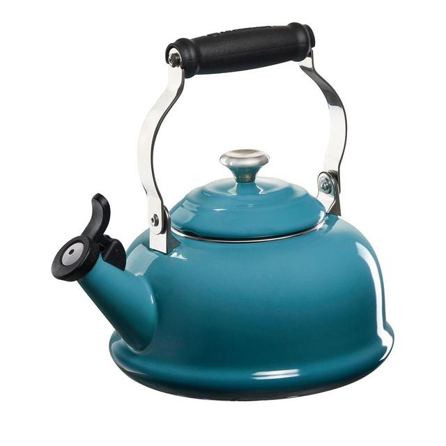 Le Creuset Enamel on Steel Whistling Kettle