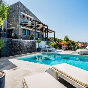 Luxury Villa Stay in Crete
