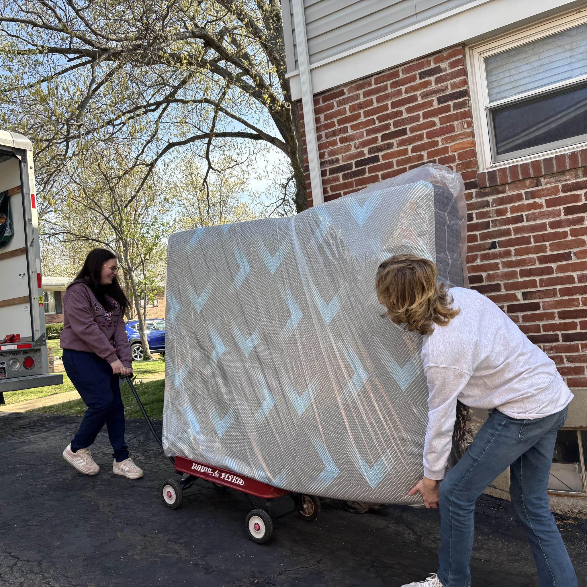 Moving our matress from the Thompson basement to our new apartment