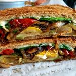 Lakeside Deli & Grille