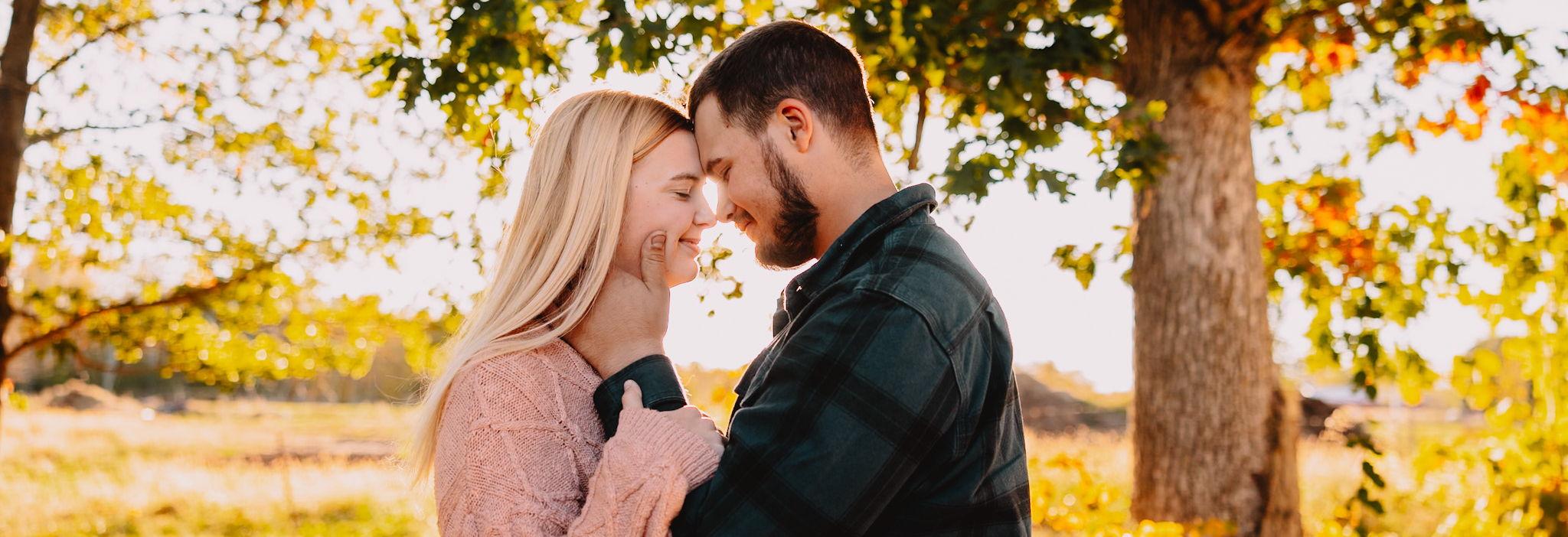 The Wedding Website of Hannah Davis and Tate Ovik