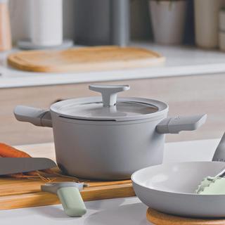 Leo Balance Nonstick Ceramic Stockpot with Glass Lid