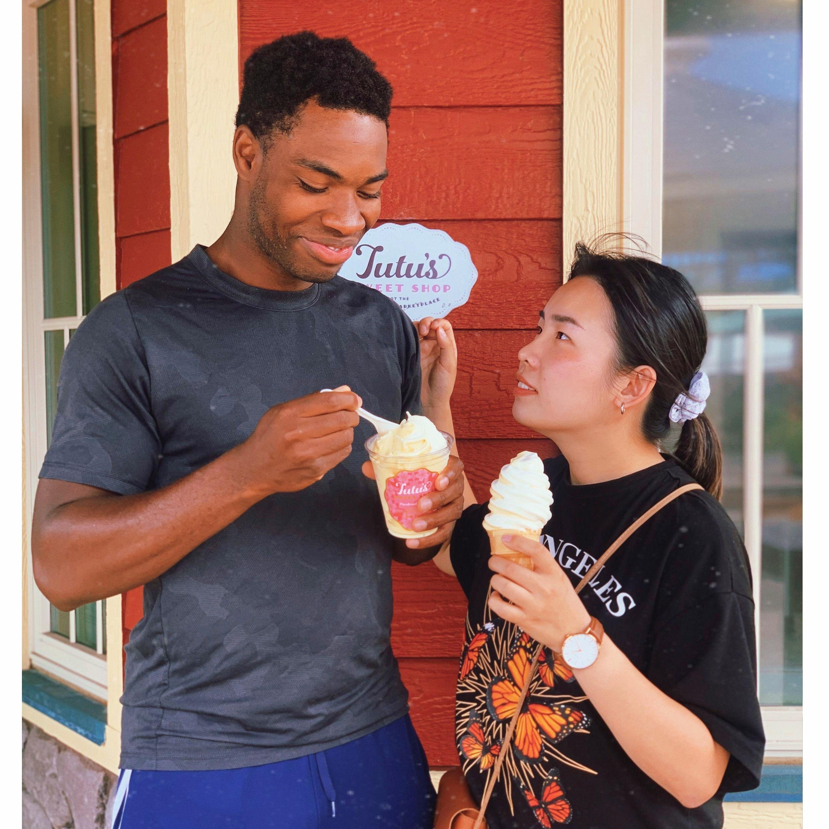 A friend of ours took this foodie photo of us to show we love to eeeeeeat!