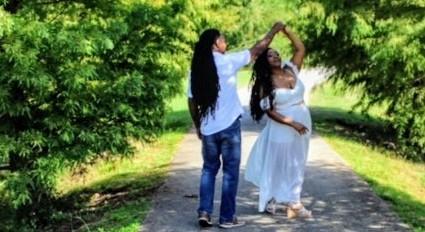 The Wedding Website of Seritta Davis and Darnell Leonard
