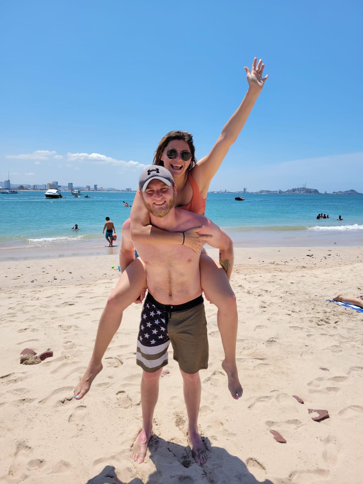 Fun in the sun ☀️ ▫️ Diversión en el sol ☀️