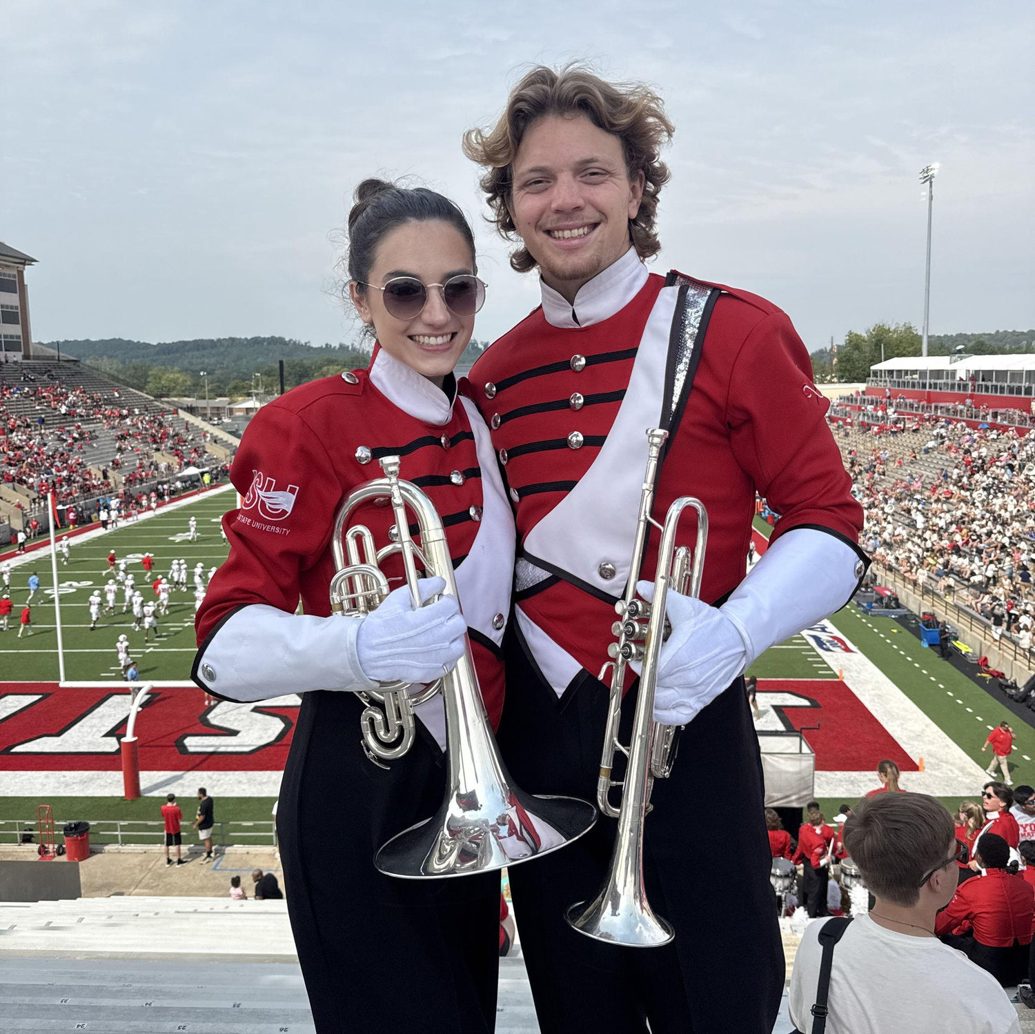 Our one year anniversary was spent at a football game👌🐓