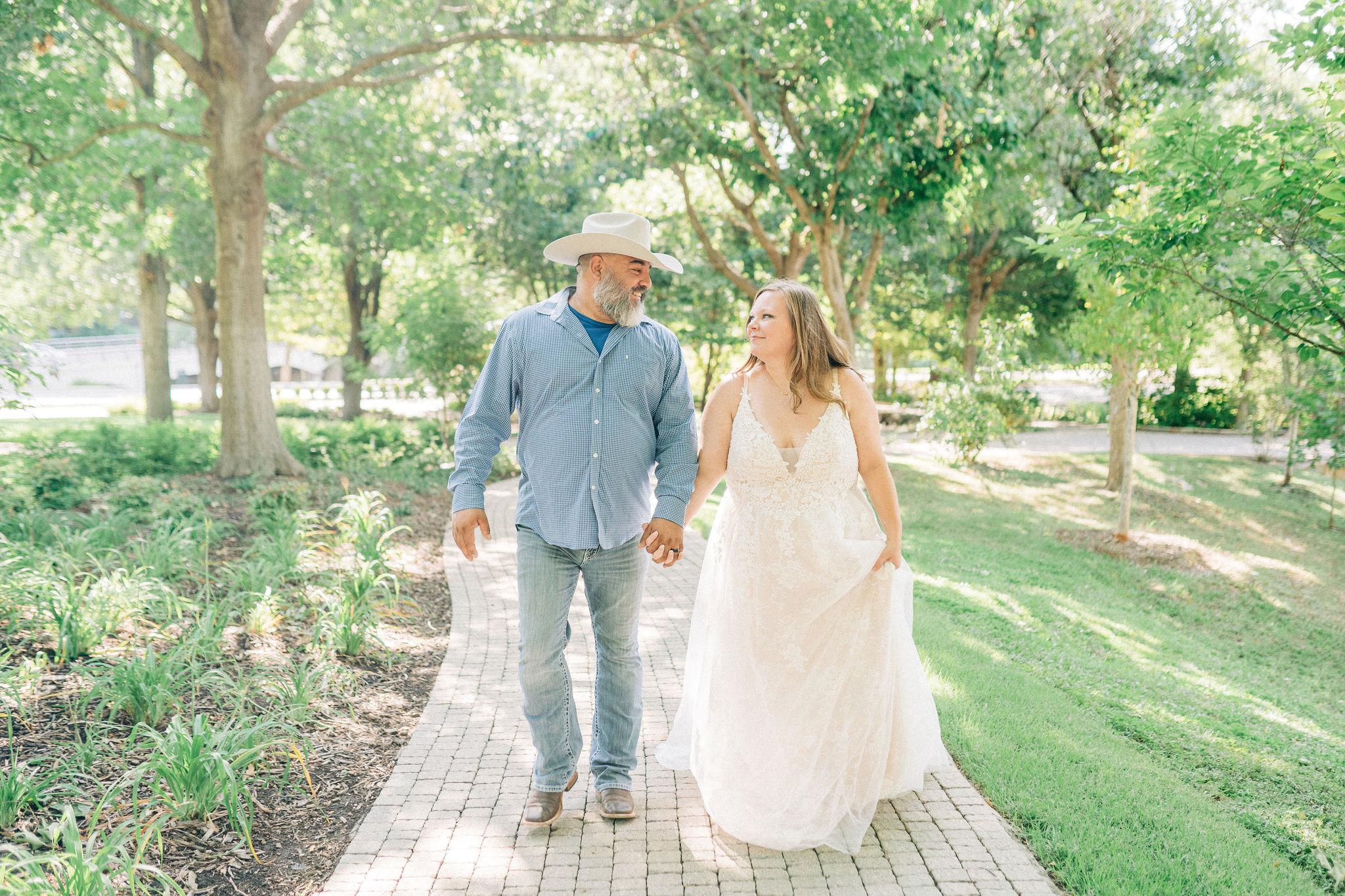 The Wedding Website of Tiffany Patterson and Mark Gandar