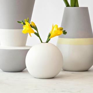 Versa Sphere Vase