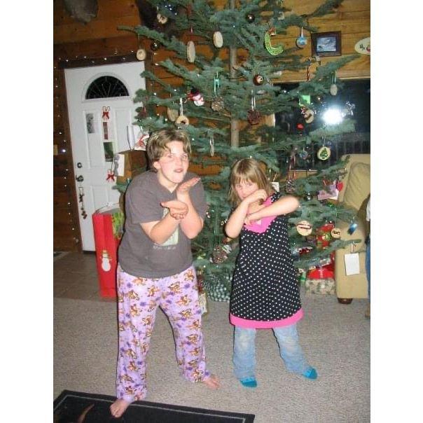 christmas with sister as kids in CO