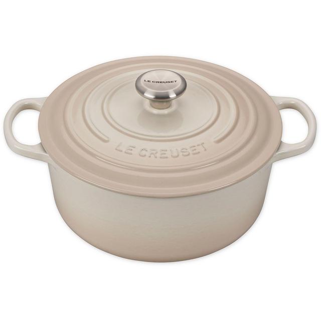 Le Creuset® Signature 5.5 qt. Round Dutch Oven in Meringue