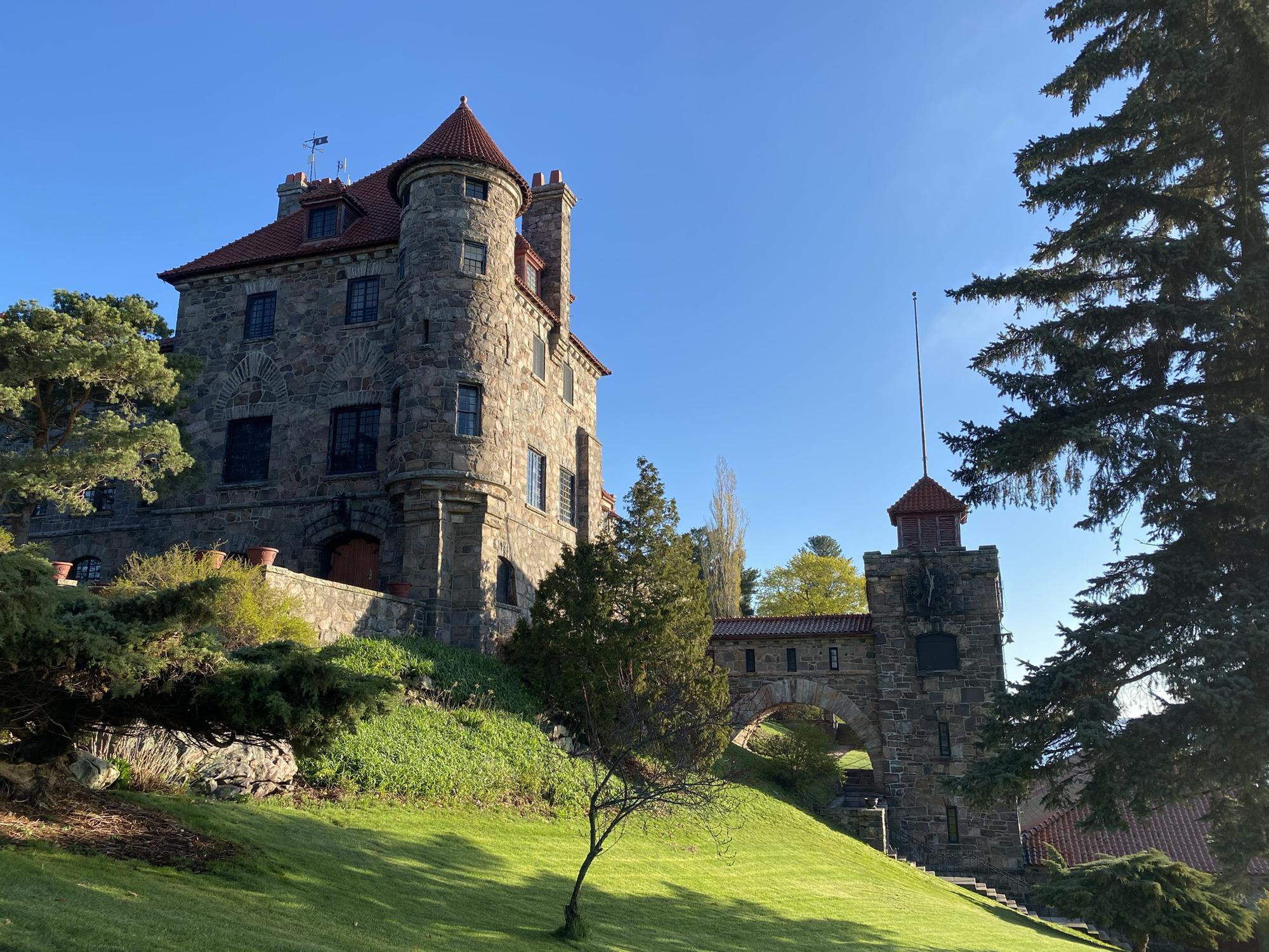 Singer Castle