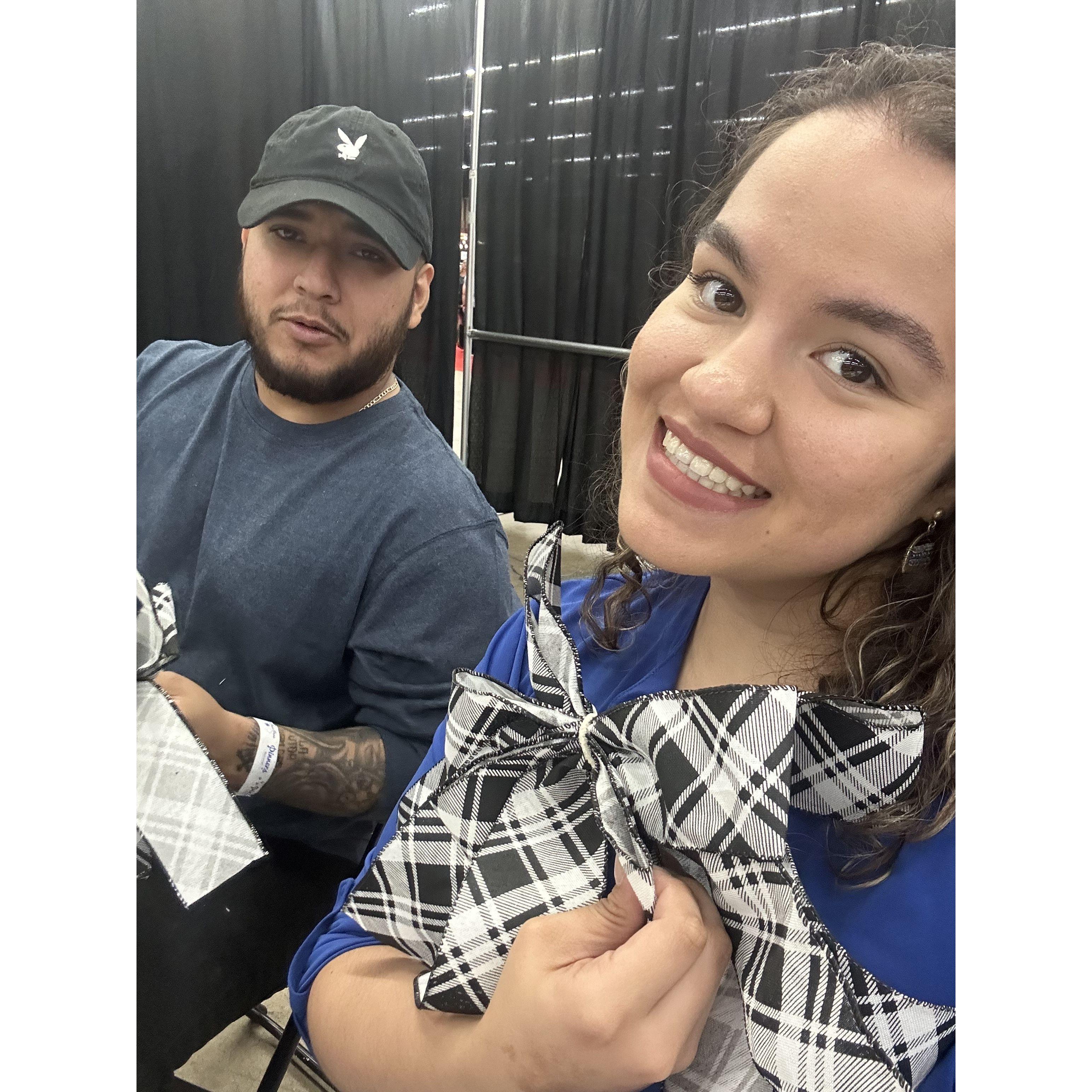 Pinners Conference. Learning how to make a bow.