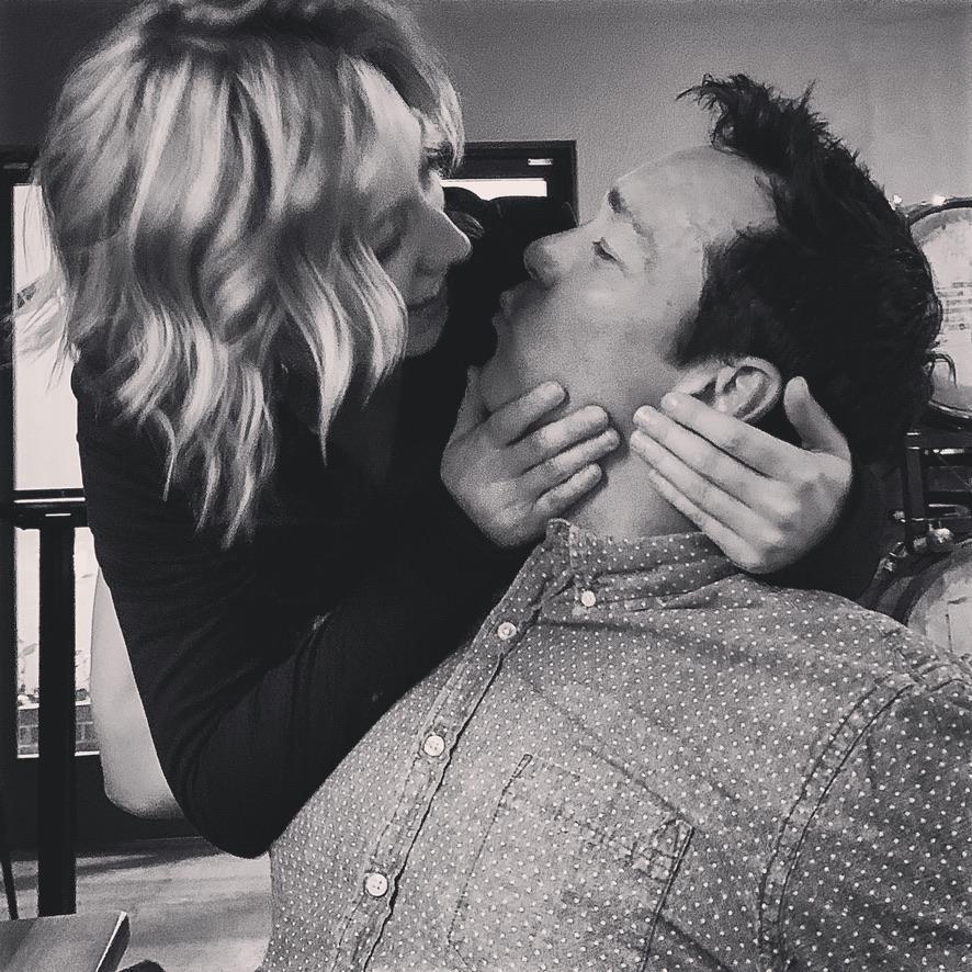 Okay, we get it, you like to smooch 💏