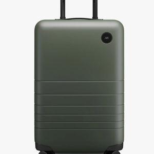 Monos Carry-On (Olive Green)
