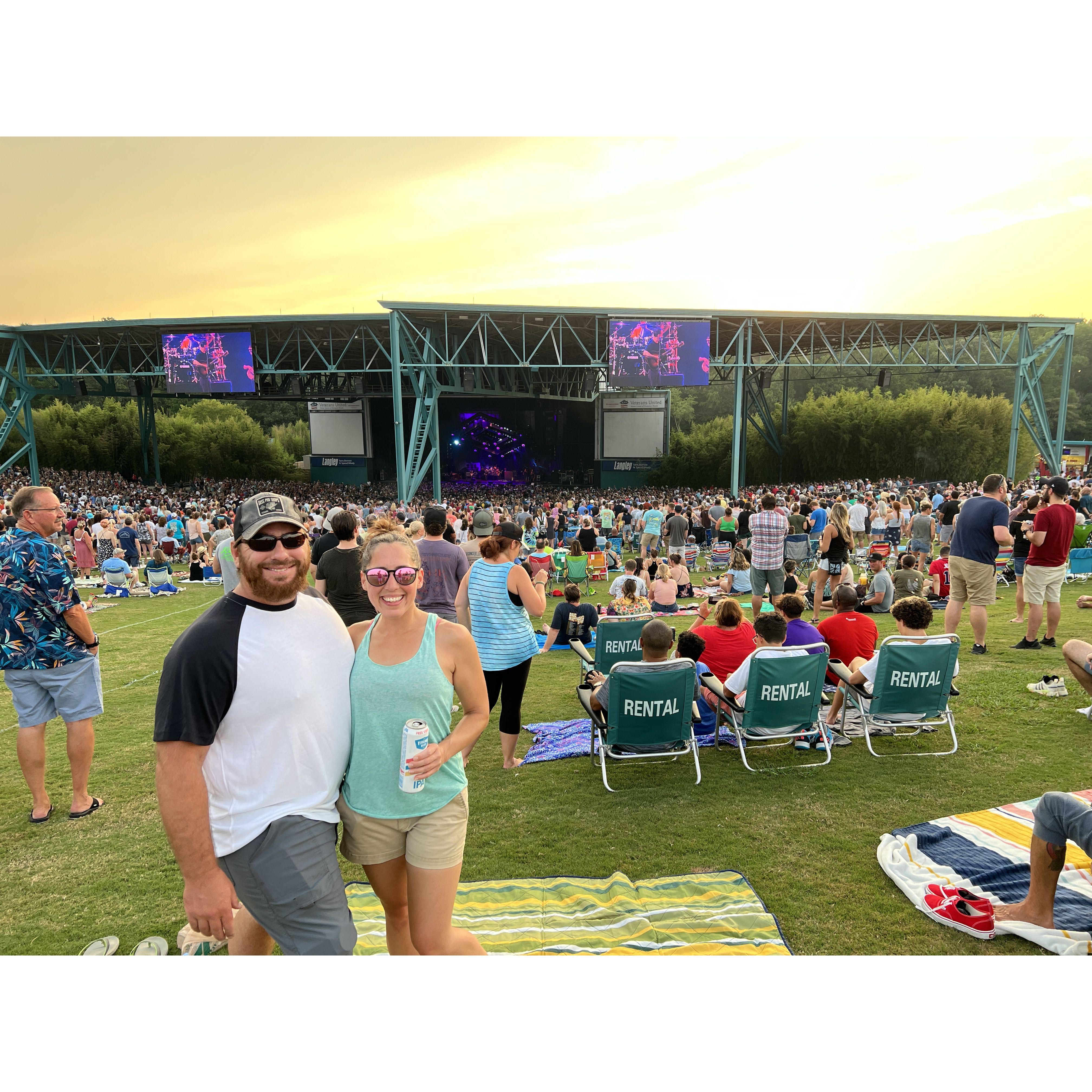 Always a great time going to concerts with friends.