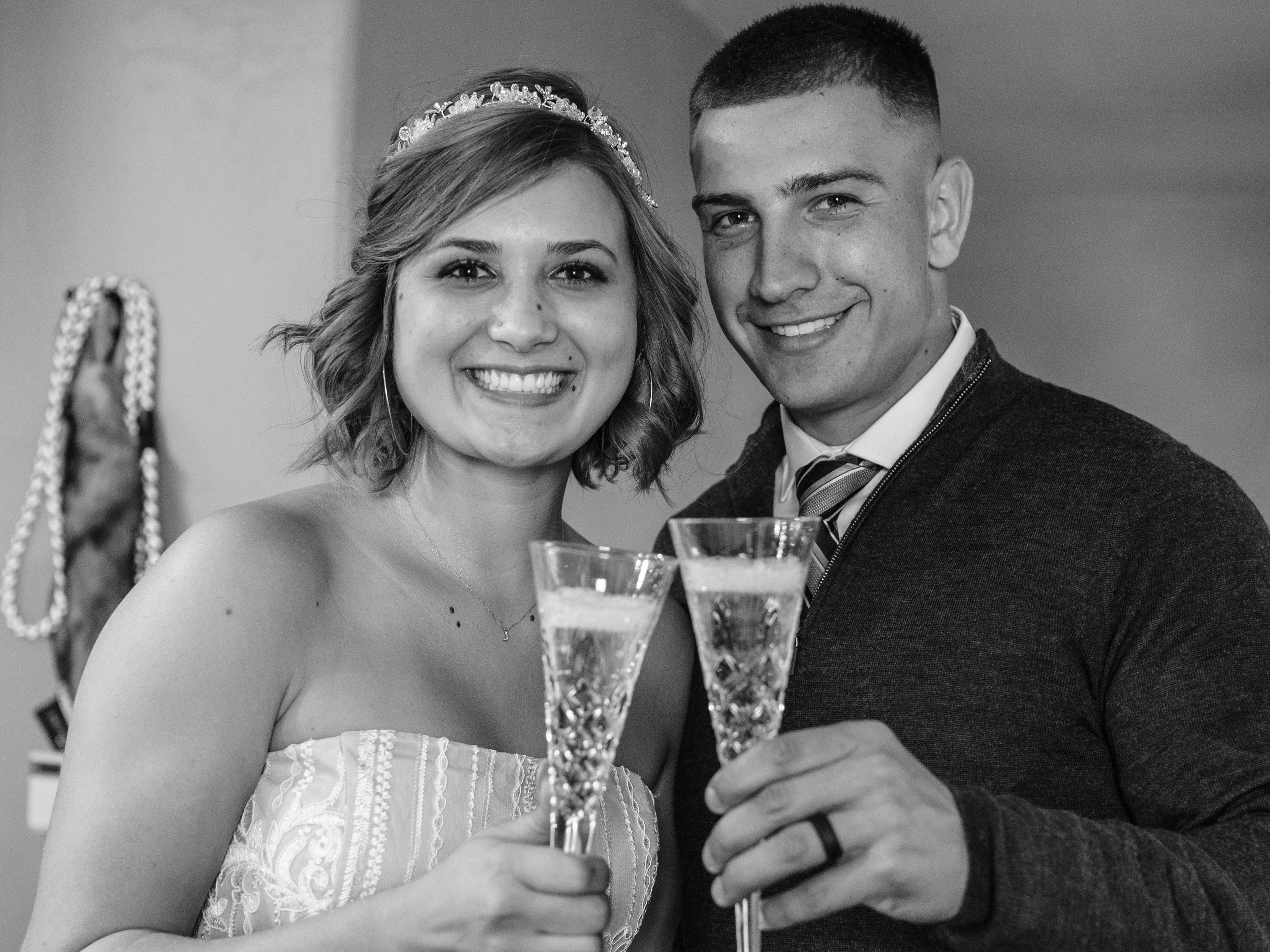The Wedding Website of Ally Van Vliet and Jonah Lewis