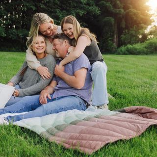 Aura Outdoor Waterproof Lightweight Puffer Blanket