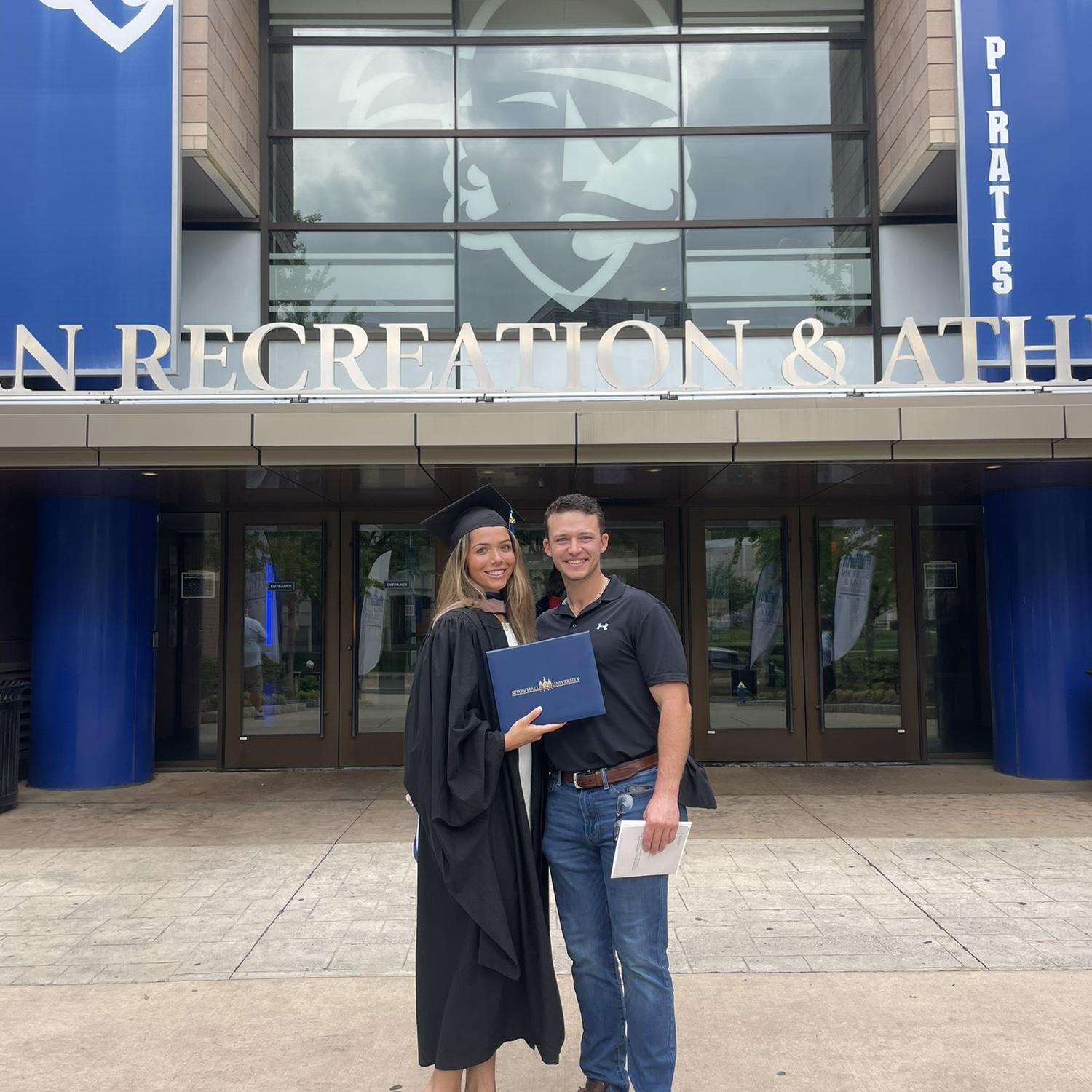 Jenn got her MBA!