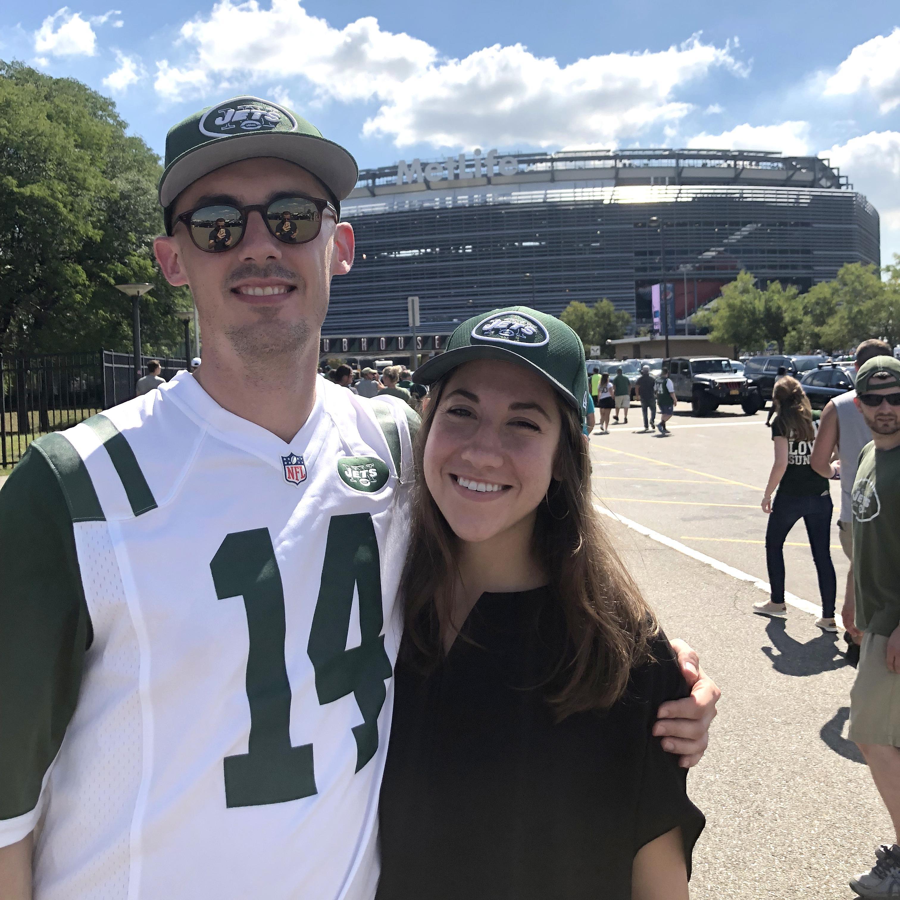 Rob is a Jets fan. Callie supports tailgating.