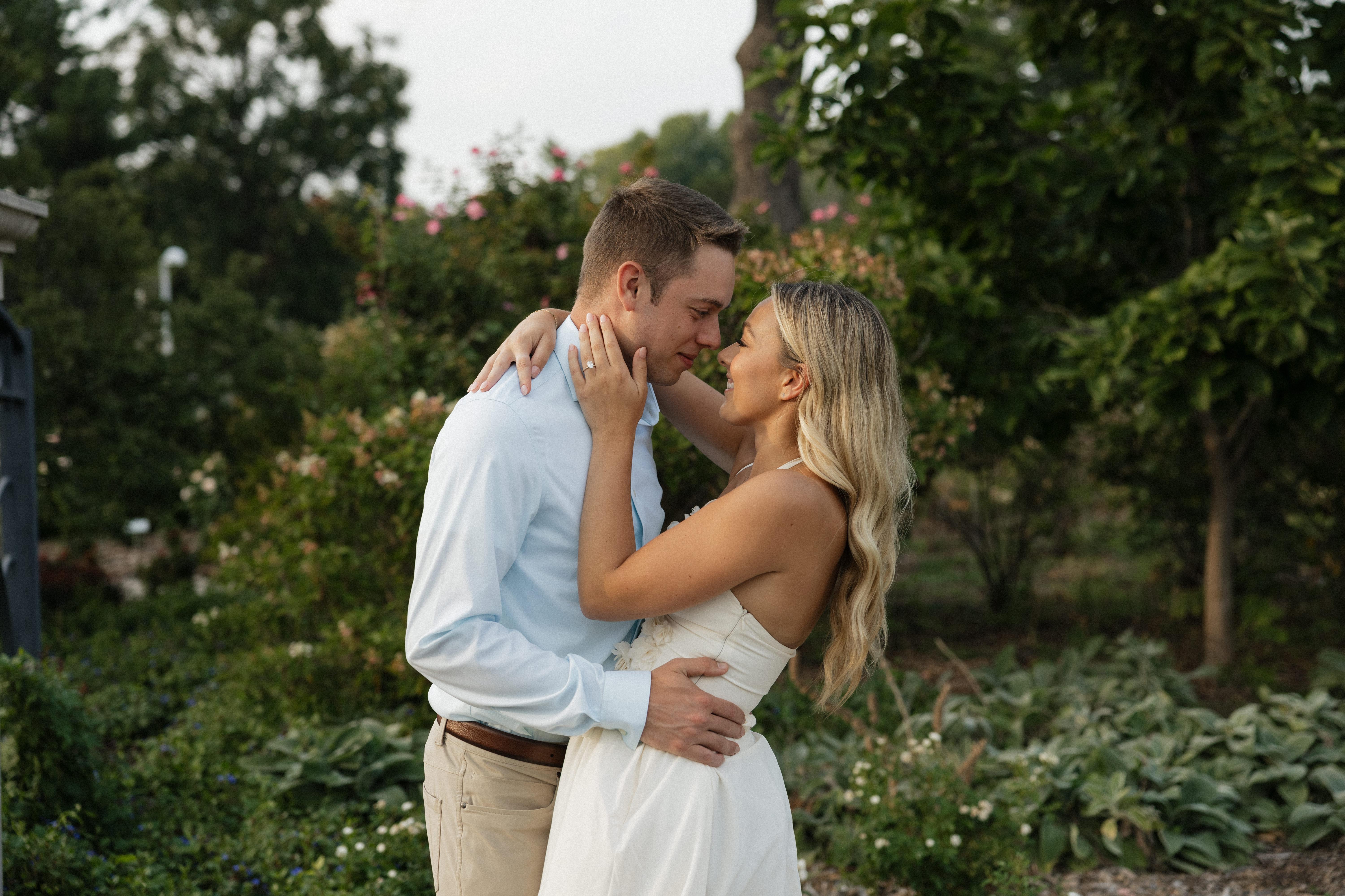 The Wedding Website of Lauren Larson and Derek Wright