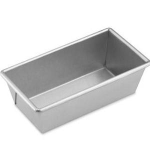 Williams Sonoma Traditional Finish Loaf Pan, 1.5 Lb.