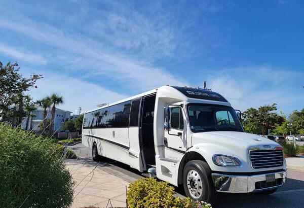 The Wedding Website of Abhi Kumar and Stefanny Diaz