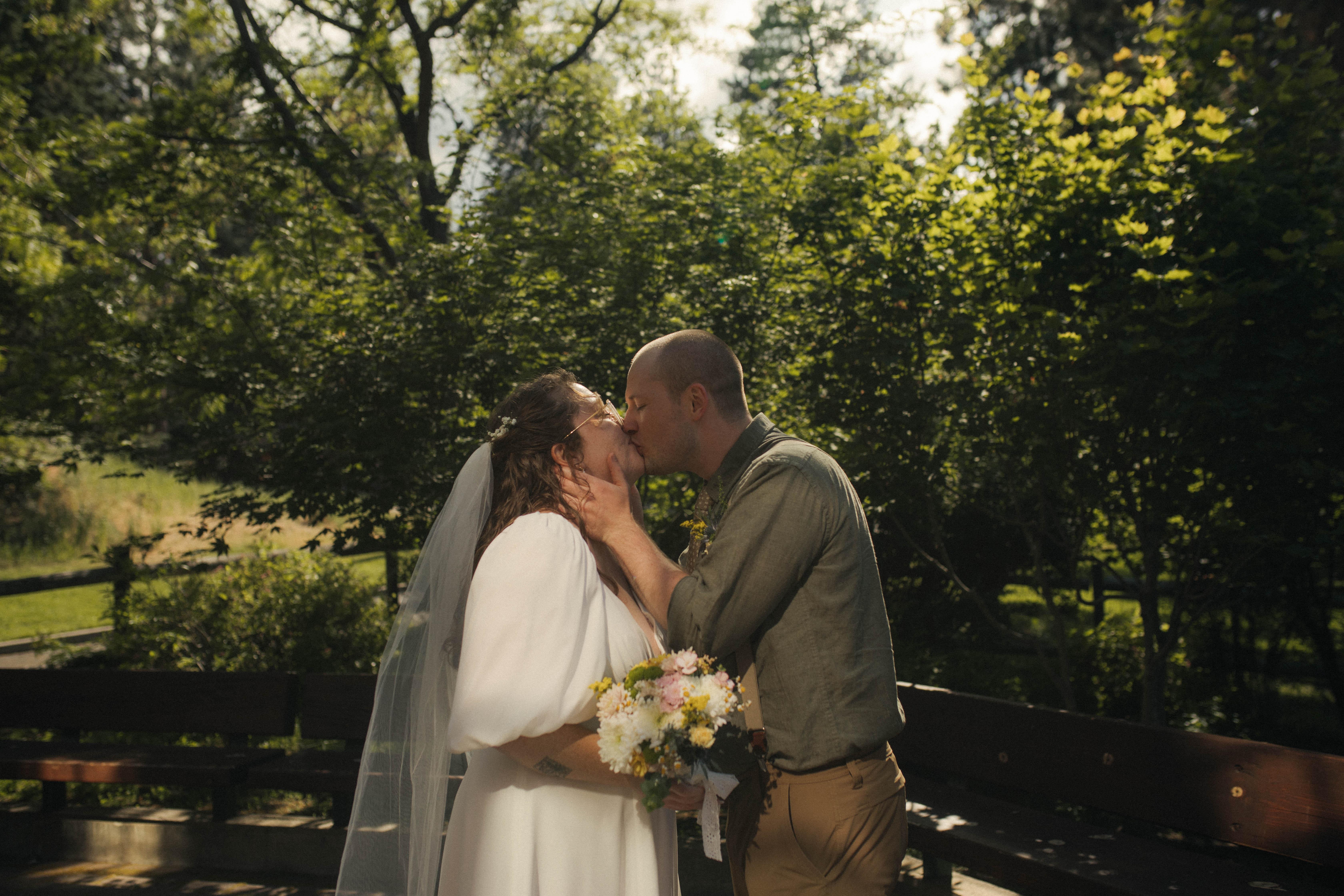 The Wedding Website of Hannah Erickson and Dakota Milburn