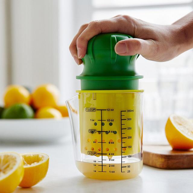Twist Action Lemon & Lime Juicer