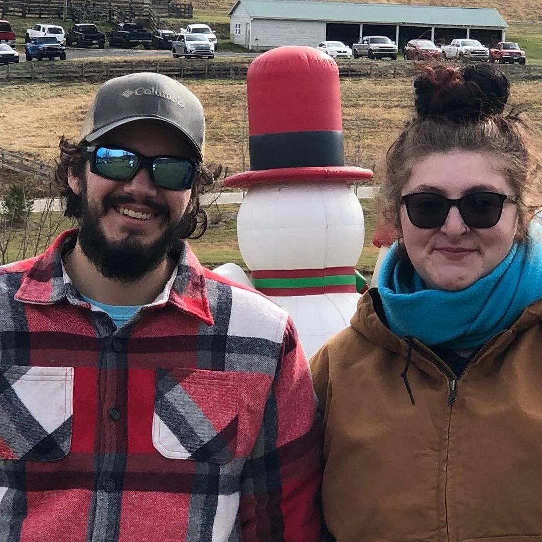 Frostys picking out a Christmas tree