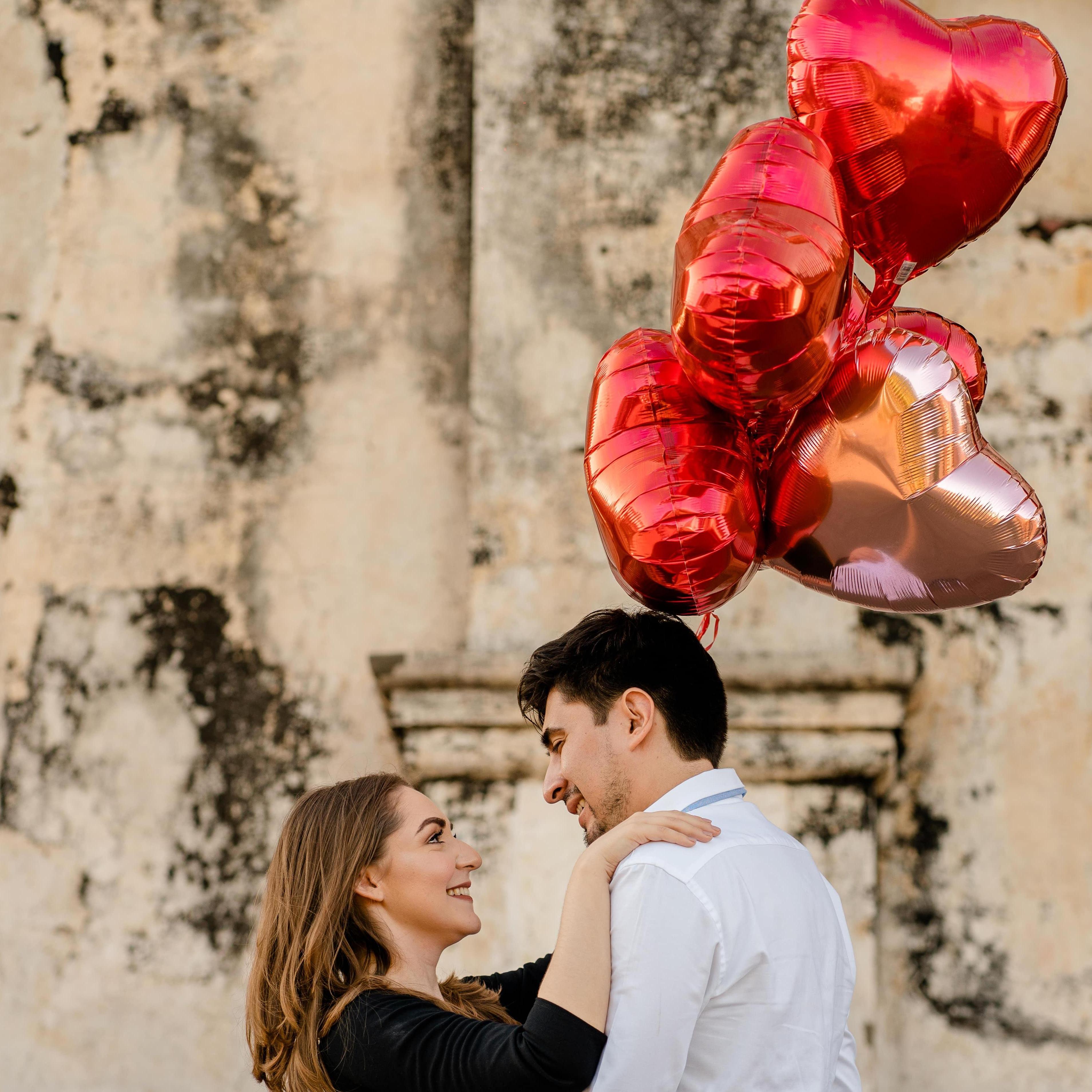 Those balloons flew away but we didn't care. Esos globos se los llevo el viento pero no nos importo :)