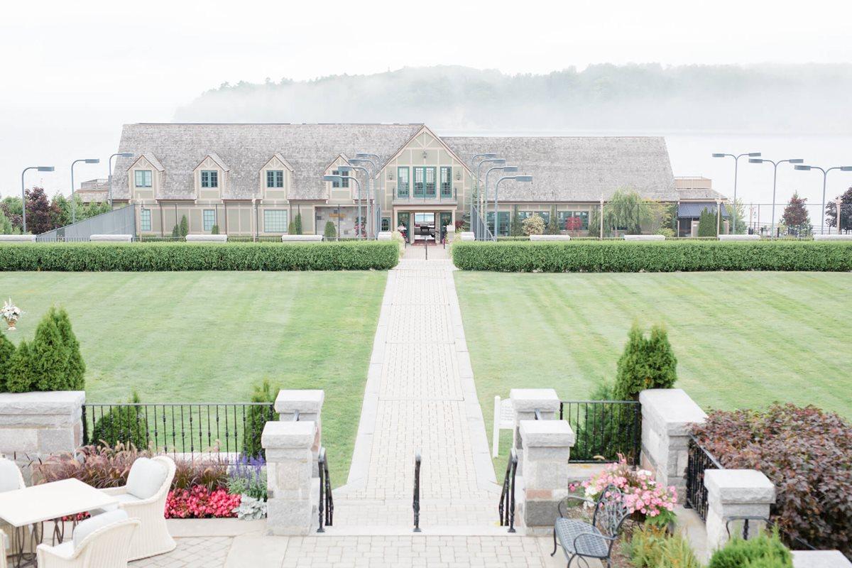 The Wedding Website of Polly Emery and Jose Drowne